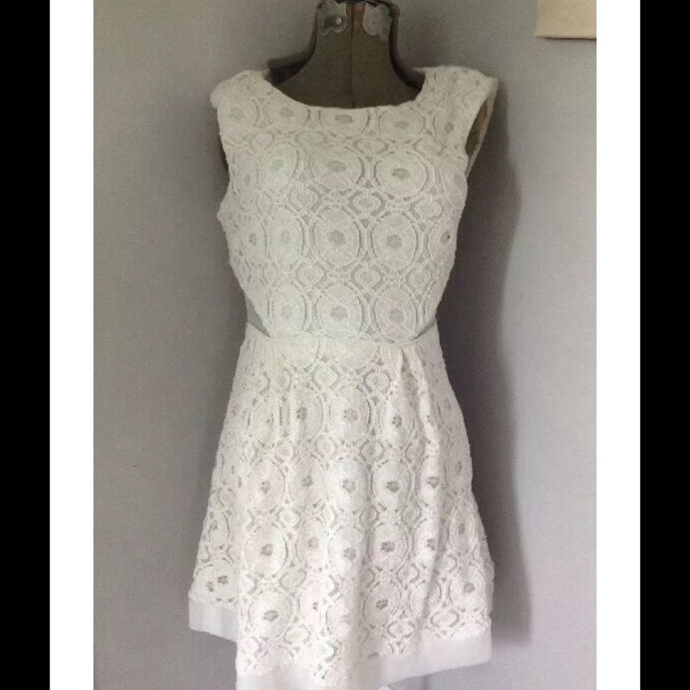 ANTHROPOLOGIE KIMICHI BLUE LACE CUT OUT DRESS 6